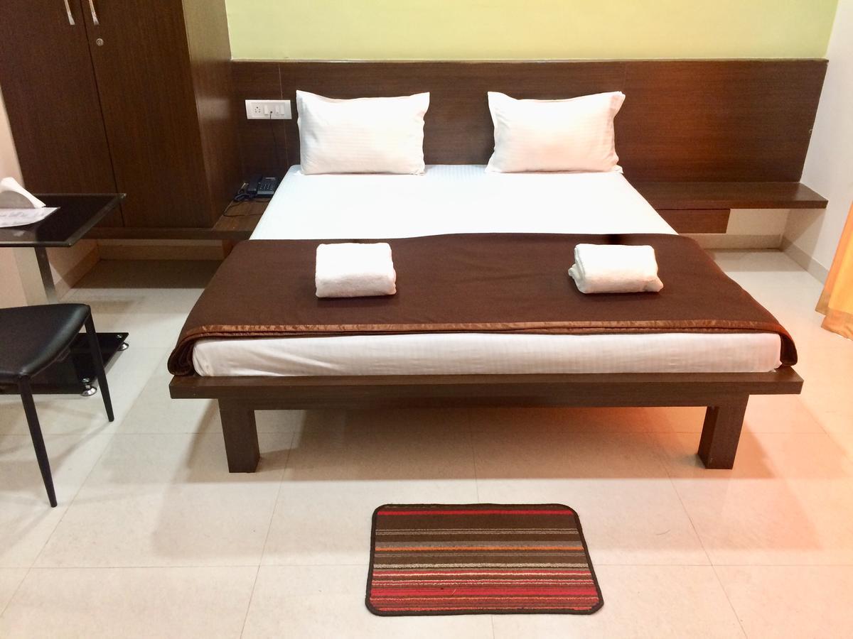 Hotel Shiva'S Inn Trimbak Ngoại thất bức ảnh