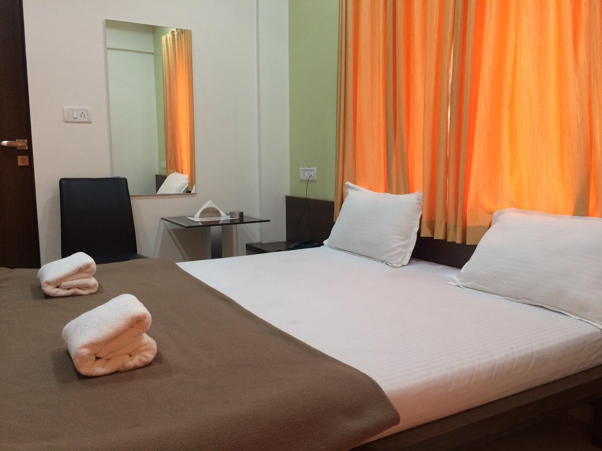 Hotel Shiva'S Inn Trimbak Ngoại thất bức ảnh