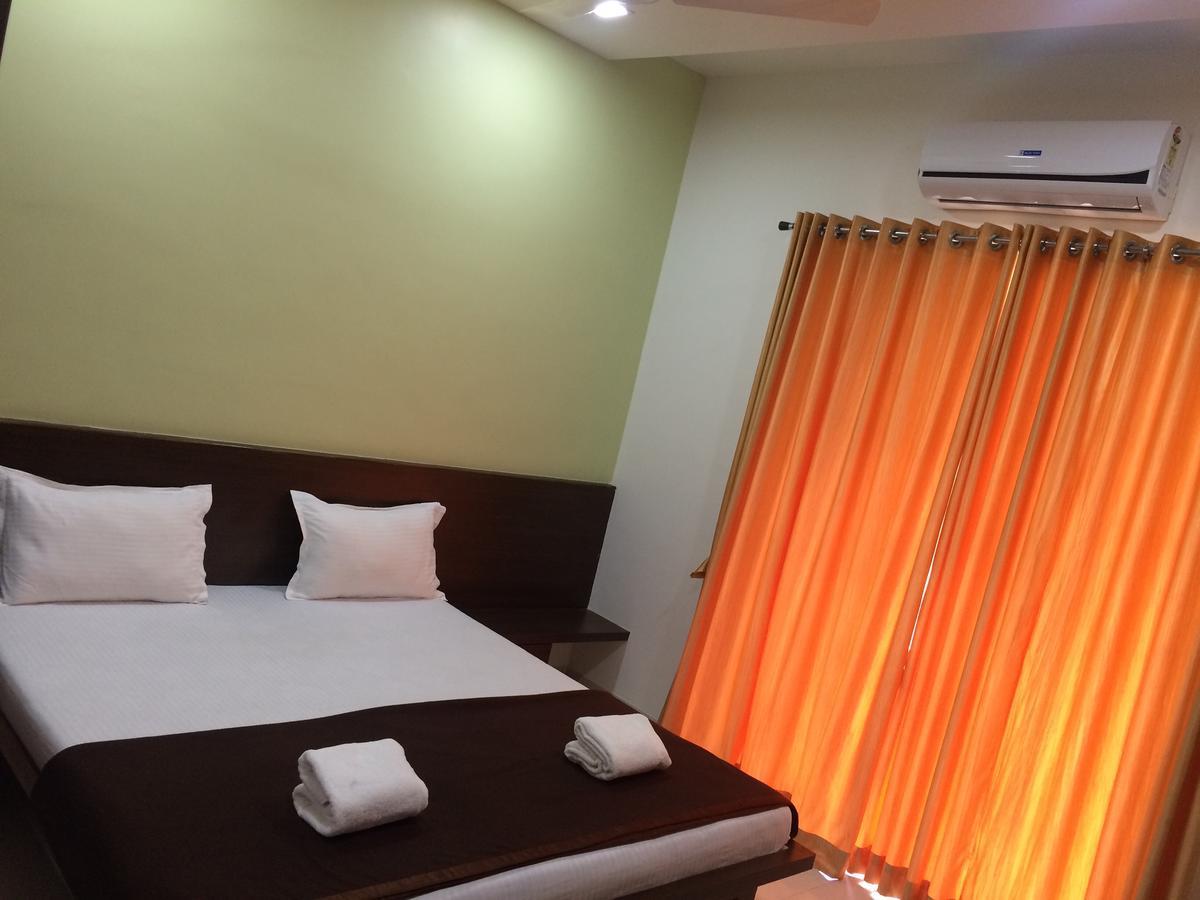 Hotel Shiva'S Inn Trimbak Ngoại thất bức ảnh