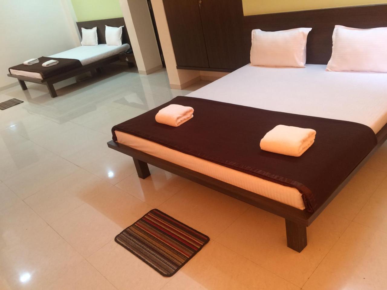 Hotel Shiva'S Inn Trimbak Ngoại thất bức ảnh
