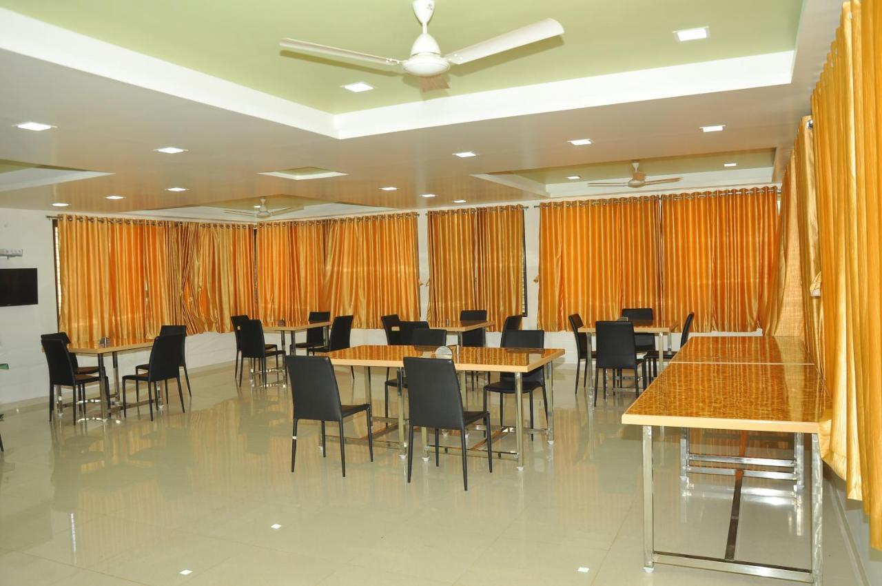 Hotel Shiva'S Inn Trimbak Ngoại thất bức ảnh