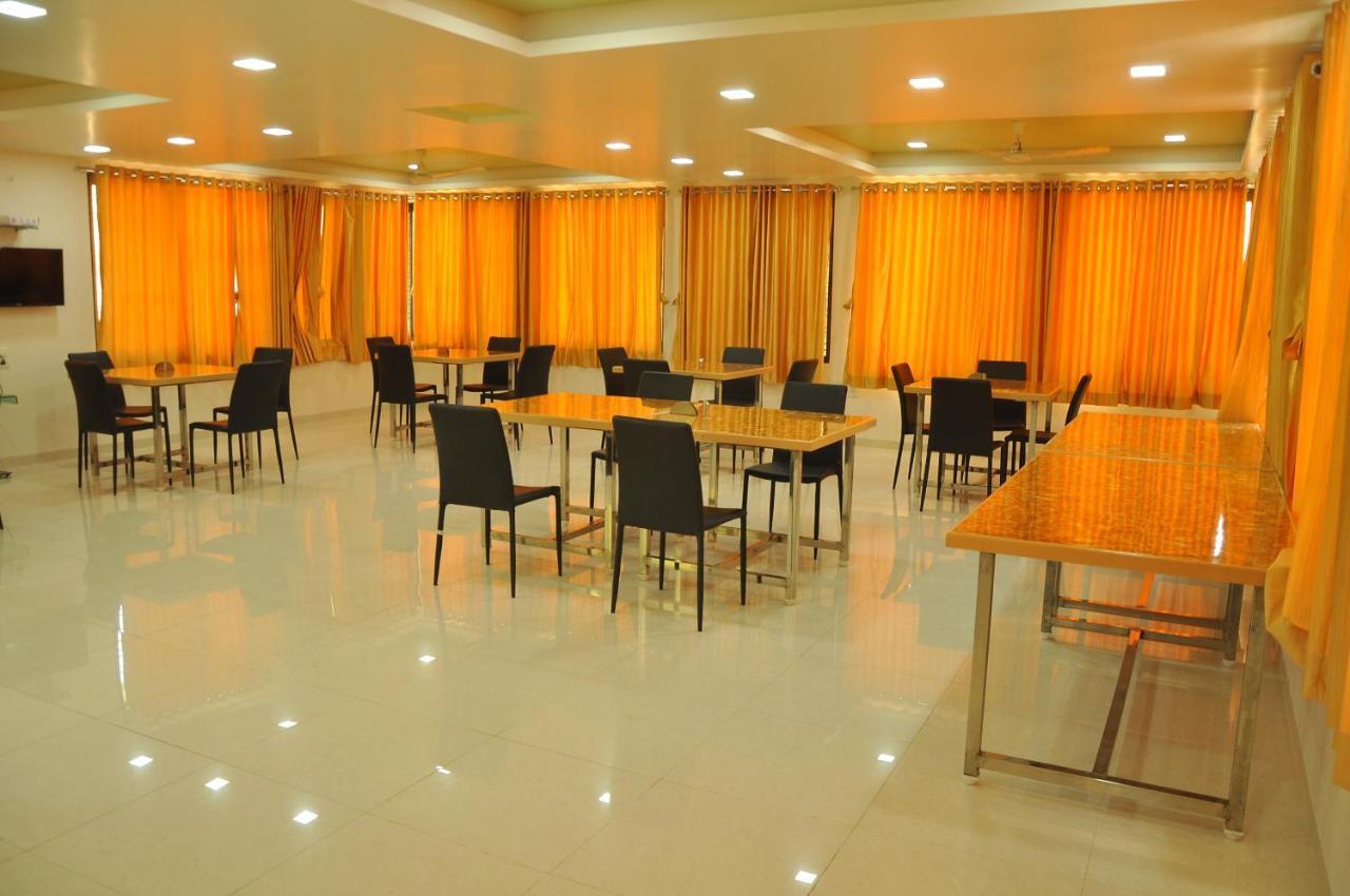 Hotel Shiva'S Inn Trimbak Ngoại thất bức ảnh